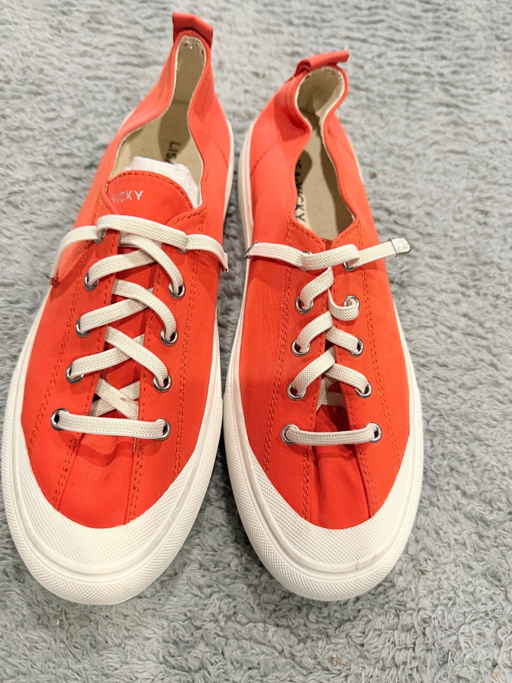 Lisa Vicky  Low Top Sneakers